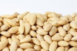 WHOLE BLANCHED ALMONDS 1KG
